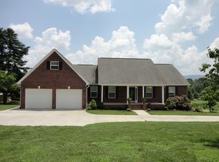 132 Ridge Rd, Maryville, TN 37803