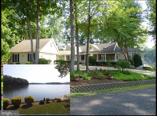 107 Surrey Ln, Locust Grove, VA 22508