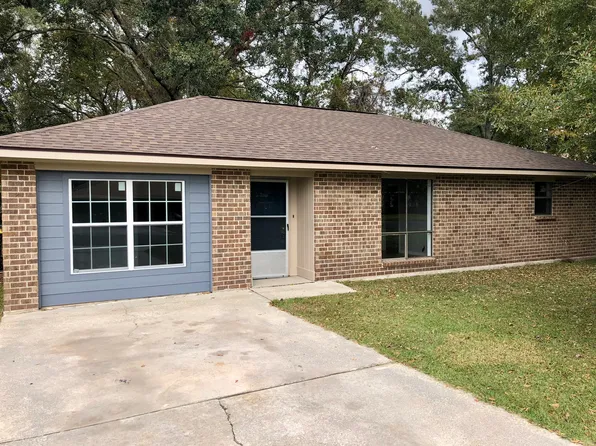 110 Sis Ln, Carencro, LA 70520