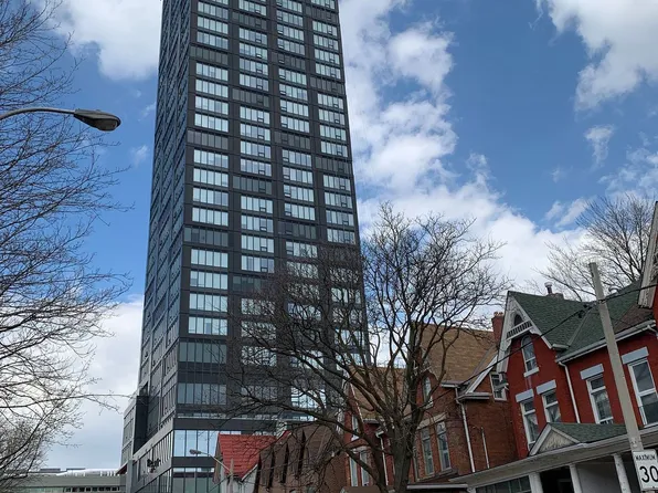 203 College St, Toronto, ON