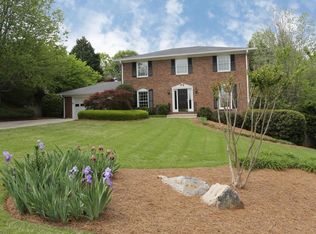 2527 Kingsland Ct, Dunwoody, GA 30360