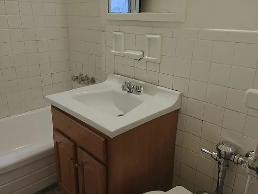 Rented by Elite Team Realty LLC | media 6