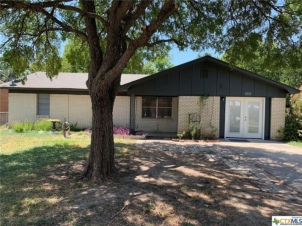 1st image of 2814 Shady Hill Dr