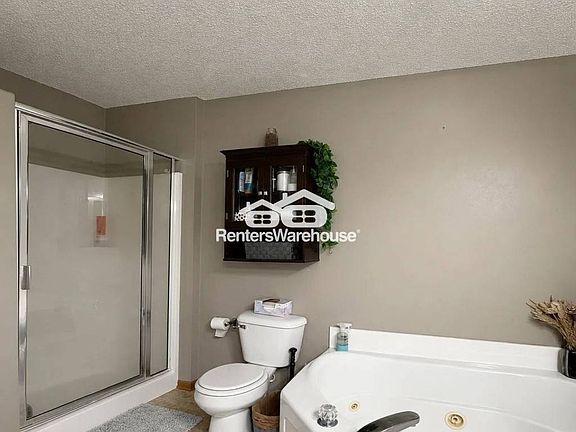 3rd image of 400 Horizon Dr SE