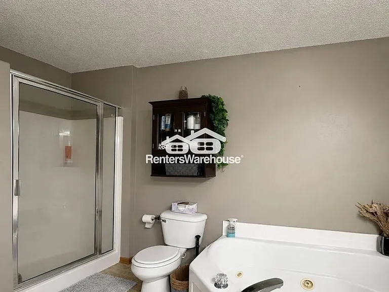 400 Horizon Dr SE — Photo 3