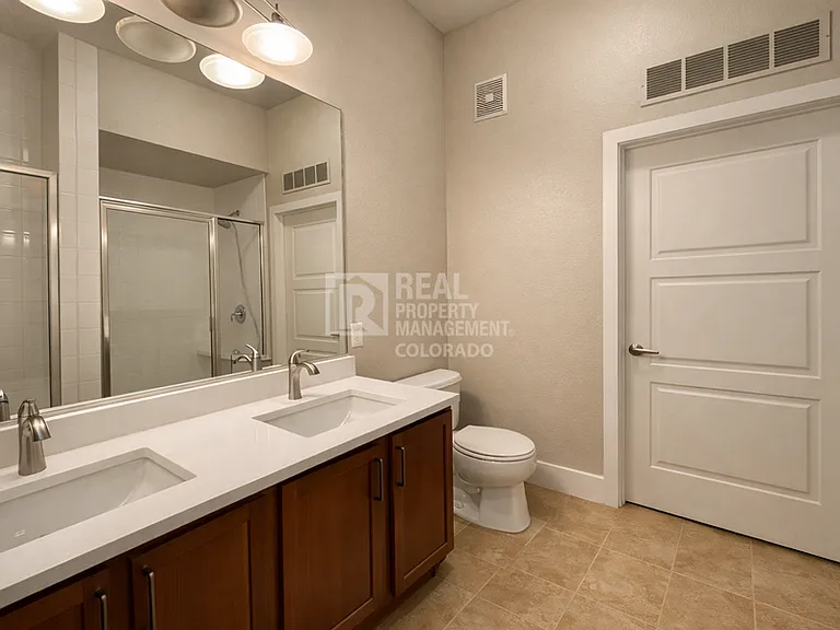 10111 Inverness Main St #404 — Photo 9
