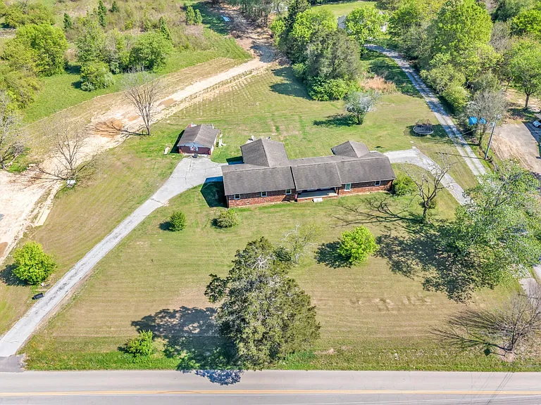3025 Trewhitt Rd SE — Photo 33
