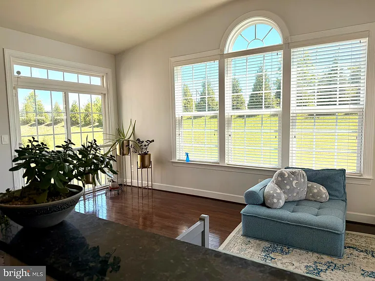 22010 Eastcreek Dr — Photo 12