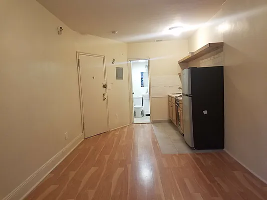 Rented by Esra Realty | media 4