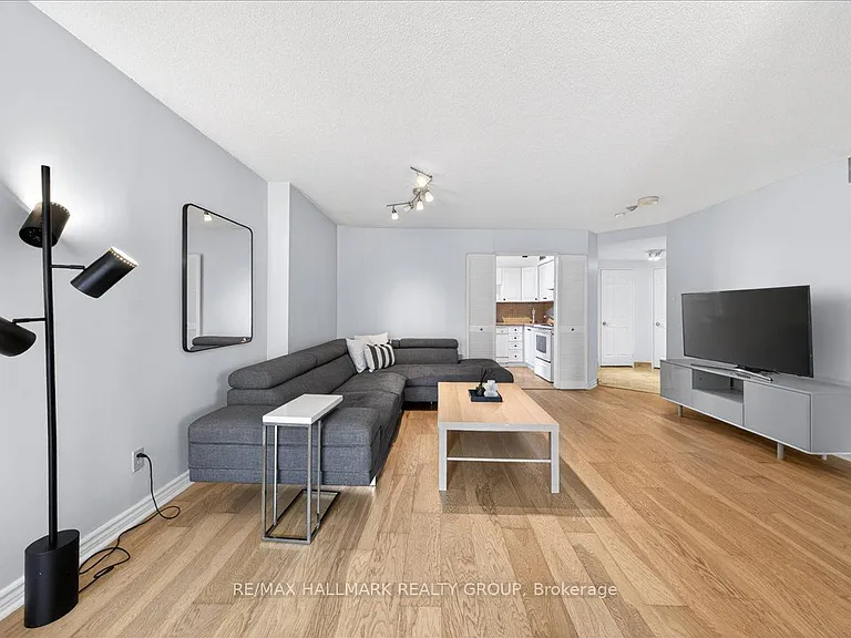 55 Centre Ave #1506 — Photo 7