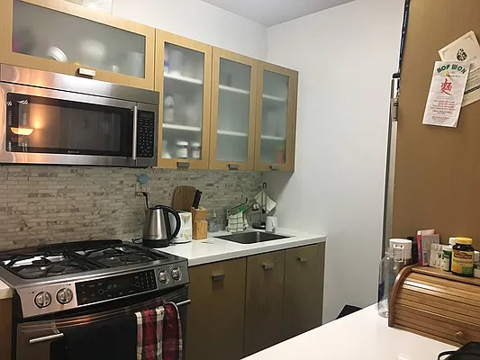 Rented by Levan Real Estate | media 33