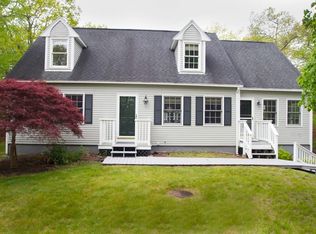 6 Dixey Dr, Middleton, MA 01949