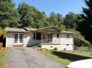 5226 Trudy Cir, Gainesville, GA 30504