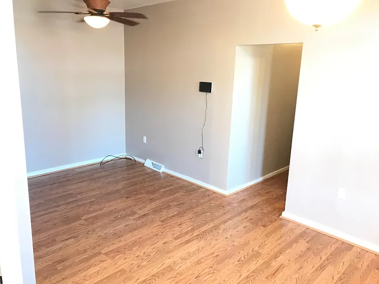 1140 Buffalo St #1 — Photo 8
