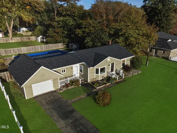 1 Winston Place, Albany, NY 12205