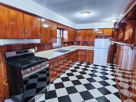 4th image of 1621 Kenwood Blvd SE #A