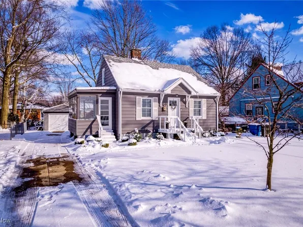 589 Columbia Rd, Bay Village, OH 44140