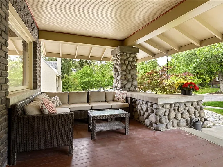 1418 E Federal Way — Photo 42