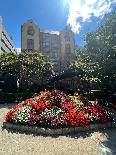 42 Barker Ave #1H