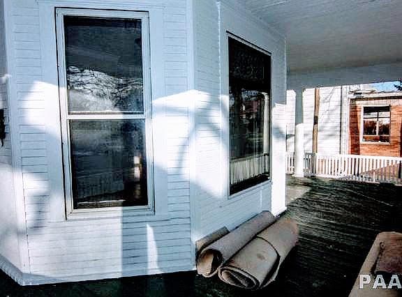 5th image of 1605 W Barker Ave