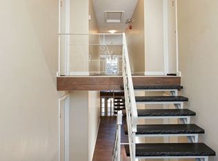 1 Old Colony Ln APT 2, Arlington, MA 02476