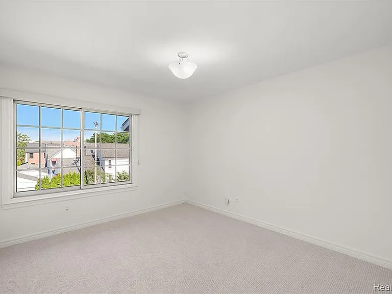 444 Chester St #420 — Photo 20