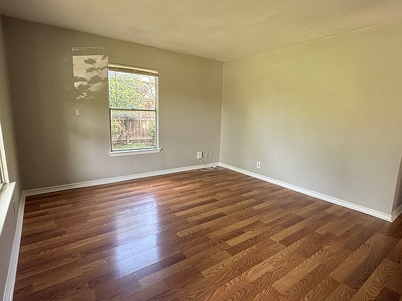 2nd image of 4318 Diamondhead Dr