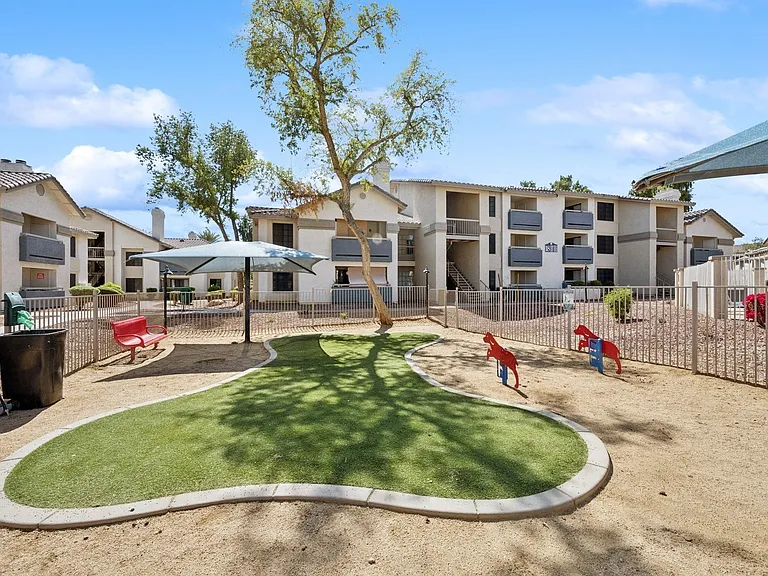 Garden Grove Apartment Homes — Photo 20