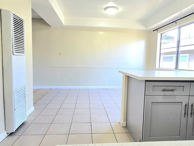 921 Edith Ave #I — Photo 6