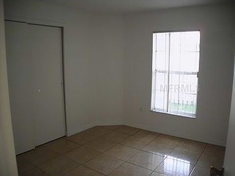 <Bedroom