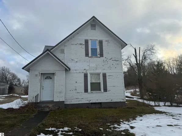 603 W Main St, Manton, MI 49663