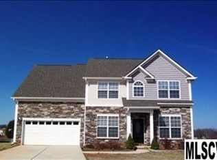 5044 Orchard Park Dr, Hickory, NC 28602