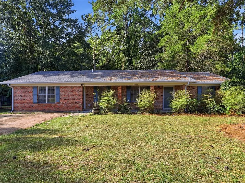 2549 Jennifer Dr