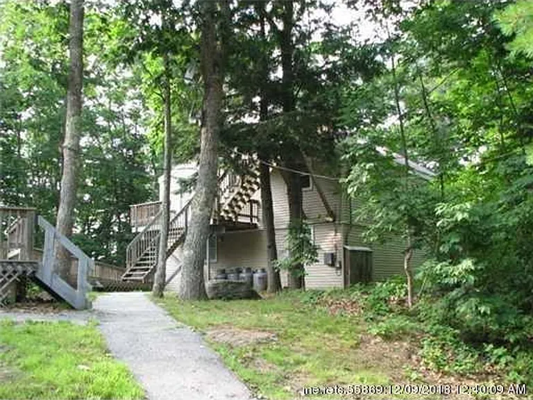 10 Renshaw Dr — Photo 2