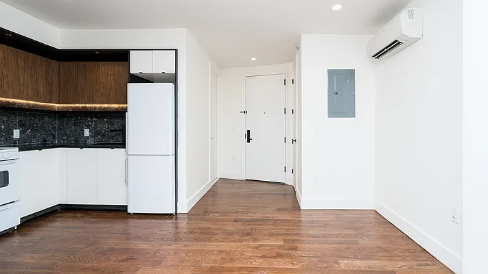 Rented by Nooklyn NYC LLC | media 85
