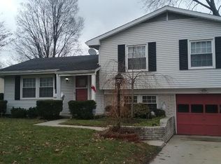 2260 Carriage Dr, Toledo, OH 43615