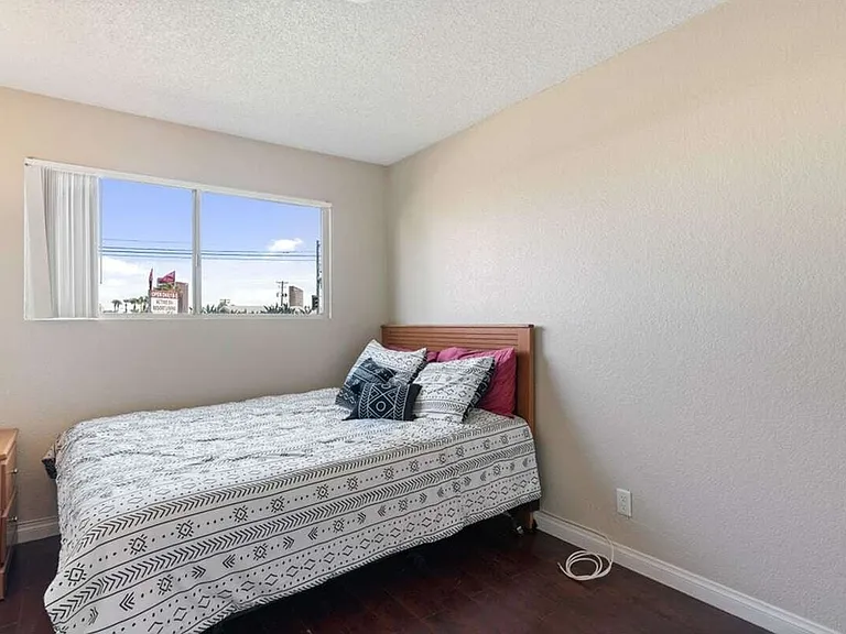 Greenville Park Bedroom Bedroom