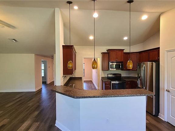 5th image of 3004 12th St W
