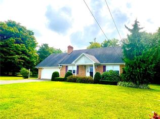 7991 W Lake Rd, Fairview, PA 16415