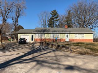 11 Crestview Dr, Boonville, MO 65233