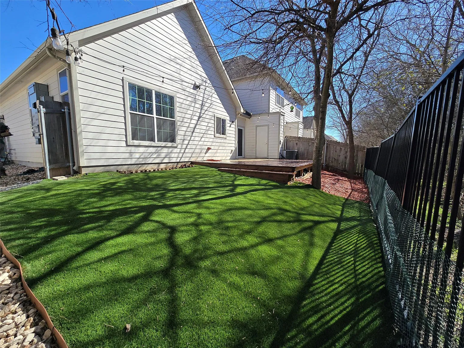 2 bed, 2.0 bath, 1224 sqft, $2,100 — Photo 4