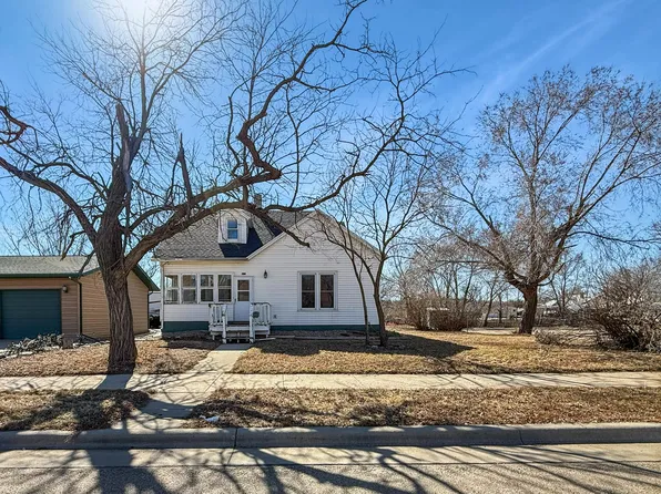 615 E Dakota Ave, Pierre, SD 57501