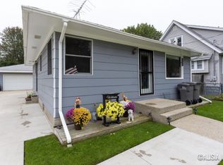 1006 Cogswell St NW, Grand Rapids, MI 49544