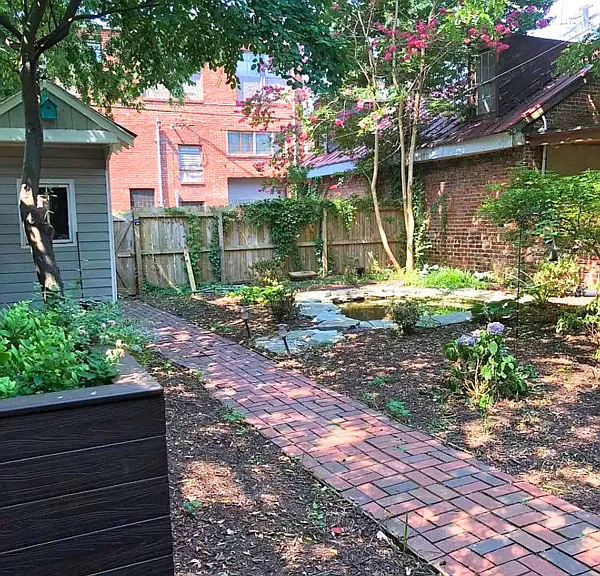 311 W Marshall St — Photo 12