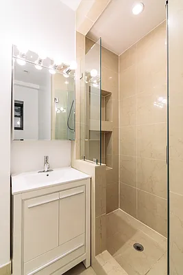 Rented by REAL New York | media 20