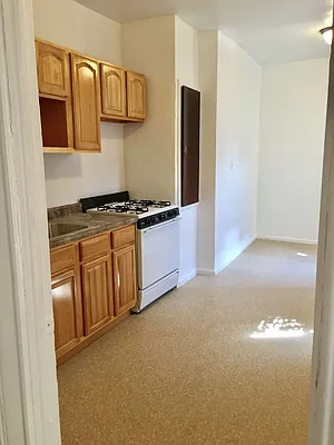 Rented by Padsters Realty LLC | media 8