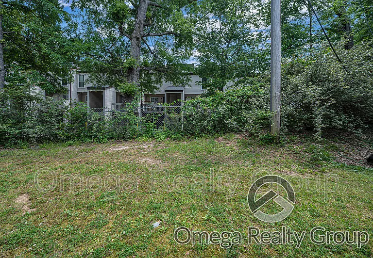 2109 Whetstone Ct — Photo 31