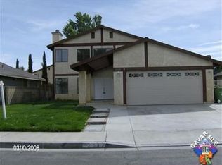 2532 Topaz Ln, Lancaster, CA 93535