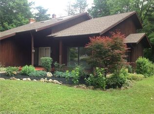 5317 Som Center Rd, Solon, OH 44139