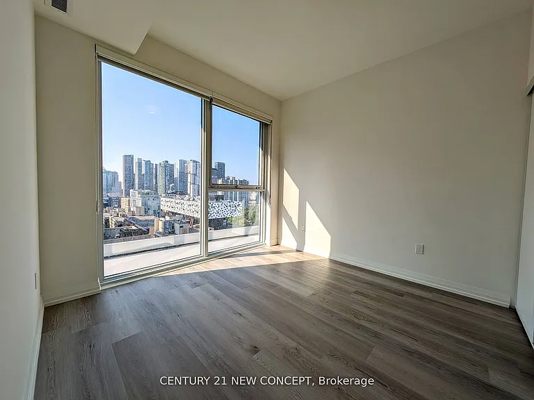 280 Dundas St W #1408 — Photo 2